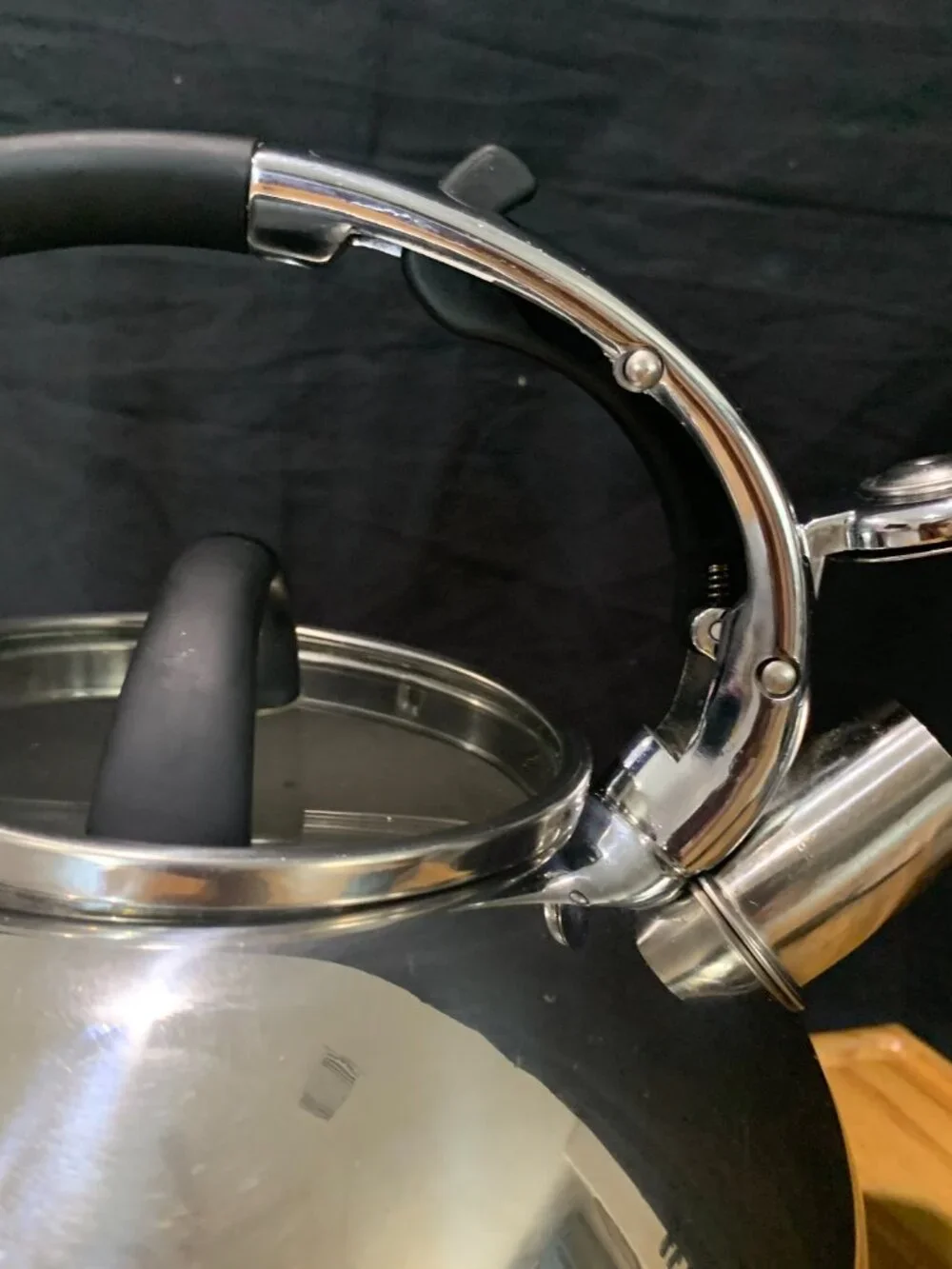 Brandani Kitchenware Stainless Steel Whistling Tea Kettle Stovetop Compatible